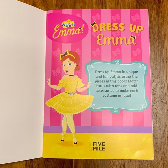 EMMA WIGGLE The Wiggles Dress Up Emma Paper Doll & Clothing Wardrobe Dressups - Picture 6 of 11